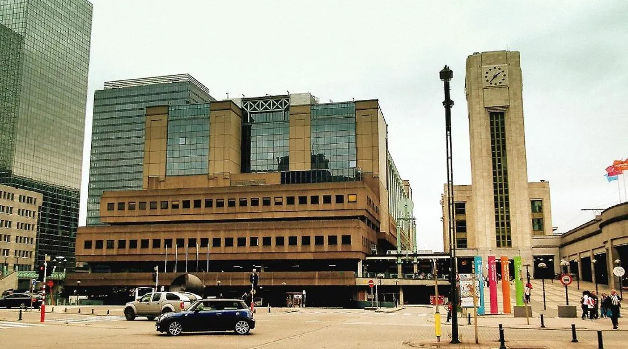 City Center 생조스탕노드 2*,